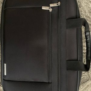 Samsonite Classic TSA Friendly Laptop Briefcase